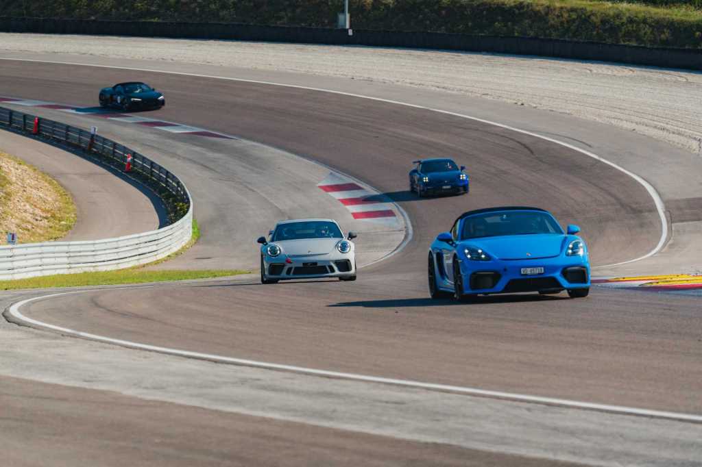 1ère série de photos sur la piste de&nbsp;Dijon-Prenois